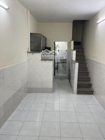 nhà riêng, chính chủ, sổ hồng tại quận bình thạnh, tphcm. định cư nước ngoài cần bán.