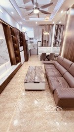 bán nhà phố cầu giấy, ngõ trụ sở quận uỷ cầu giấy cũ, tiếp giáp hồ, 35m2, 5 tầng, giá hơn 9 tỷ.