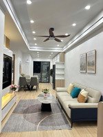 siêu hiếm, căn 67m 2 phòng ngủ 2 vệ sinh toà hh3c linh đàm, full nội thất, view hồ, tầng trung