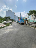 bán lô đất đường bùi văn ba . giá :8.7tỷ .sổ hồng