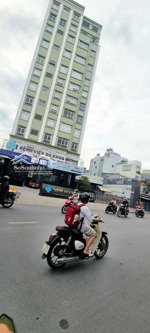 ngang lớn 4.7m, giá tốt 80m2 đất trống nguyễn xí chỉ 9.9 tỷ