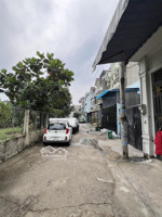 nhà đẹp dt lớn ở ngay -căn cuối hẻm 6m - huỳnh thị hai q.12- 92m2 cn đủ - 4.25tỷ