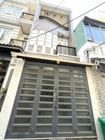 mặt tiền hẻm xe hơi - thông 1 trục - 3 lầu có sân thượng - công năng đầy đủ - chỉ nhỉnh 6 tỷ.