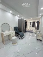 nhà mới đẹp trung tâm quận 10 gần nguyễn tri phương 5 tầng mặt tiền đường 7m.