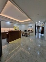 cho thuê căn góc to nhất dự án 107m2 full nội thất