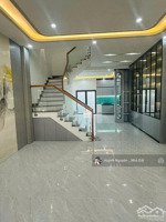 nhà 4 tầng full nội thất trung tâm bà điểm 83m chỉ 6.8 tỷ