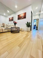 nhà đẹp ở luôn thái thịnh, đống đa 60m, giá 3.88 tỷ.