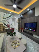 nhà đẹp đón tết - nhà 2 tầng kiệt k266/.. hoàng diệu . hải châu
- diện tích 60m dtxd 120m