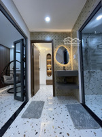 nhà mới đẹp - dọn vào ở ngay - bao sang tên - tặng full nội thất - chỉ 7.x tỷ