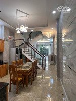 căn hộ dịch vụ 4 tầng 7 phòng ngủ khép kín full nội thất - dt 4m x 16m - khu nhà cao tầng đồng bộ