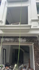 kim chung nhà mới ô tô tránh hiếm
35m 5 tầng gara ô tô trong nhà
kết nối: hindo royal