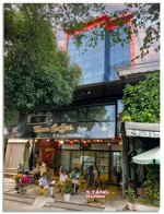 mặt tiền đ. số tạ quang bửu, nhà 5 tầng 8x20m có 21 p. trọ thu nhập 100 triệu/tháng