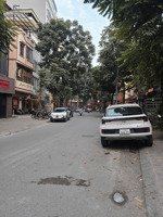 nhà đẹp lõi ba đình 60m2 7 tầng thang máy ở ngay cách 1 nhà ra phố 7 chỗ vào nhà