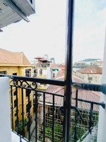 ccmn dòng tiền hoàng văn thái, 6 tầng thang máy, 19 phòng, 69m2 x mặt tiền 5,2m. giá 18,3 tỷ.