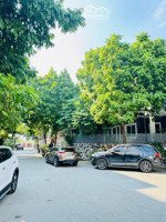 đẹp mê! bán nhà kđt vạn phúc. dt 58m, 4 tầng, kinh doanh, vỉa hè, ô ô tránh, nhà đẹp, giá 15,4 tỷ.