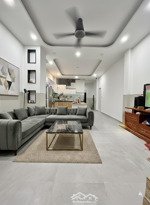 **bán nhà mặt tiền đông hồ, phường 10, quận tân bình (4*15); 4 tầng chỉ hơn 10 tỷ?