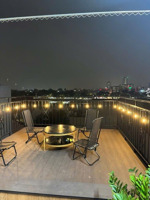 nhà 6t thang máy vew hồ linh đàm giá 9,9 tỷ