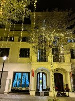 biệt thự liền kề, tiện ích cao cấp, đang cho người nước ngoài thuê.