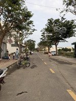 đầu xuân bán lấy lộc lô đất siêu đẹp giáp sông đường hoàng văn thụ hướng chính bắc giá 20 tr/m2