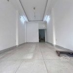 bán nhà mặt tiền tôn đản 3 tầng 3 phòng ngủ quận 4