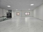 cho thuê nguyên căn siêu thị, văn phòng, showroom , mặt phố nguyễn văn cừ 400m2 mặt tiền 11 m