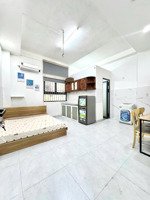 cho thuê phòng cửa sổ full nội thất ngay công viên lê thị riêng