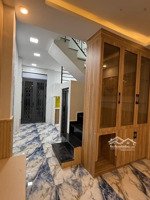 q8-nhà đẹp 3 tầng btct -(4.5x11.5) - 2 mặt hẻm - dương bá trạc - gần quận 1 quận 5 - 5.5 tỷ bớt lộc