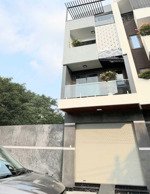 một ngôi nhà ấm áp từ những điều nhỏ bé nhưng vẫn khẳng định gu thẩm mỹ và vị thế của gia chủ