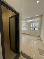 mặt tiền hẻm huỳnh tấn phát, quận 7, 3 tầng 3pn, hẻm 4m rộng chỉ nhỉnh 4tỷ