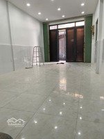 nhà đường trần hưng đạo gần lê hồng phong, 6 phòng ngủ, nhà mới, có máy lạnh