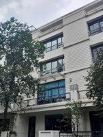 cho thuê nhà liền kề pandora triều khúc, thanh xuân- vị trí đắc địa, dt 160m x 5 tầng. giá 50 tr