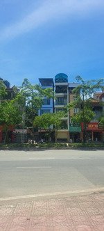 chính chủ cần bán gấp nhà 3 tầng dt86m2, mặt phố ngô gia tự, vị trí trung tâm kinh doanh sầm uất.