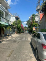 bán nhà mặt tiền đường nguyễn trường tộ, phường tân thành (dt: 4x18.5m cấp 4). giá: 11.3 tỷ