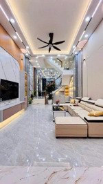 nhà riêng 3 tầng- 80m2- thạnh xuân quận 12- hẻm xe hơi ngay chợ thạnh xuân- 6.75 tỷ