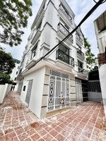 lô góc ô tô đỗ gần. 4 tầng. 30m2. chỉ 3.5 tỷ. di chuyển ql6 cầu mai lĩnh khoảng 10p. lh 