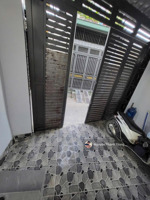 nhà sổ hồng riêng tth20, q12 . 4m x 13m ~51m2.
khu dân cư hiện hữu. phù hợp an cư lâu dài