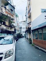 phú nhuận- cô giang - phường 2 - 33m2 - nở hậu - hẻm thông - ở ngay - chỉ 4.5t