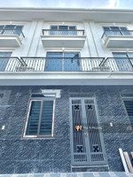 nhà xây mới 3tx50m2. giá chỉ 4.05 tỷ. ngay chợ sầm uất. di chuyển kđt đô nghĩa 10p. lh 