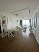 cho thuê căn hộ 2 phòng ngủ full nội thất 73m2 m2 vinhomes metropolis giá 25 triệu/tháng - em sơn