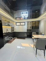 mặt tiền 4 tầng 4x20m đối diện aeon tên lửa. 9 tỷ nhỉn