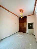 hàng hiếm - giảm mạnh hxh - 3tầng - khu vip bàu cát tb - 7.5tỷ