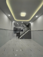 hiếm! nhà mới 3pn p15q8 chỉ 3.78t- 3.8x9 vuông- có p trệt- cách q5 10p- hẻm yên tĩnh- xem ngay