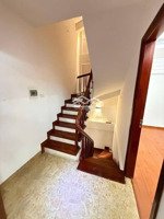 phân lô đường hoàng hoa thám nhà chủ tự xây ngõ rộng kinh doanh tốt