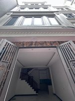 bán nhà đẹp 43m - trung tâm thanh trì, giá chỉ quanh 6 tỷ - 10 mét ra đường kinh doanh sầm uất.