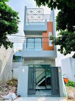 bán nhà đẹp 3 tầng - đường xe hơi 6m - 3pn - ngay chợ & ubnd long phước