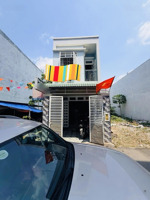 chủ gửi bán nhà 1 trệt 1 lầu phường biên hoà ( hoá an củ). dt: 4x22=86m2. giá: 3tỷ5 đường nhựa 6m