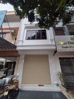 nhà phố mới xây mặt tiền âu cơ đường 15m, hè 6m phù hợp kinh doanh / văn phòng