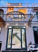 Nhà lầu xây mới lộ 8m - Trục chính hẻm 122 Nguyễn Thông