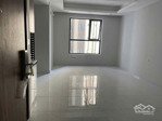 cho thuê căn studio 40m2 có ban công giá 4,5tr/ tháng. có máy lạnh, tủ đồ, máy giặc. lh: 