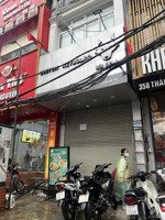 cho thuê nhà mặt phố xuân thuỷ, diện tích 45m2 x 5 tầng, mặt tiền 4m khu vực sinh viên